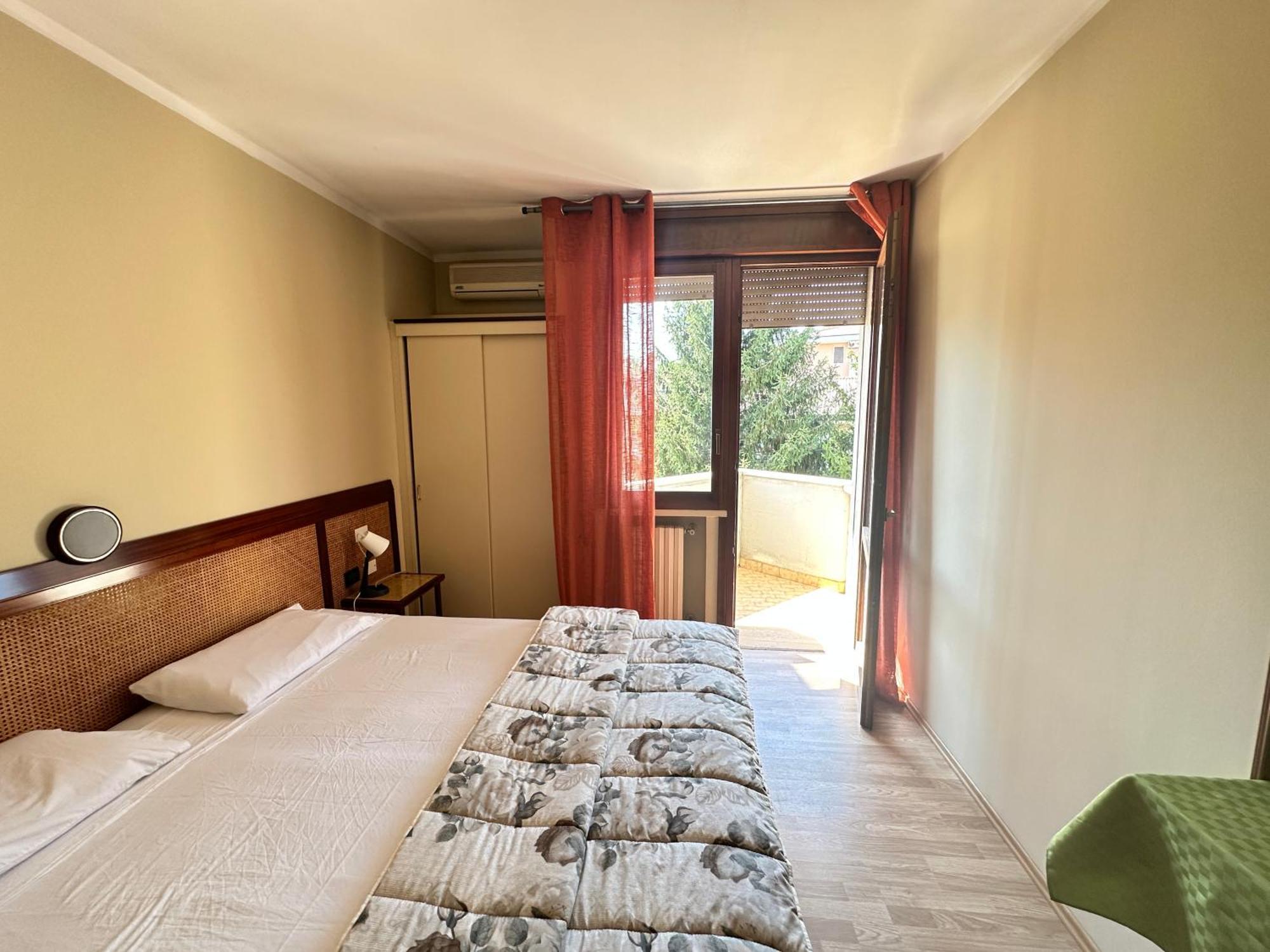 Hotel Battaglia 巴塔利亚泰尔梅 外观 照片