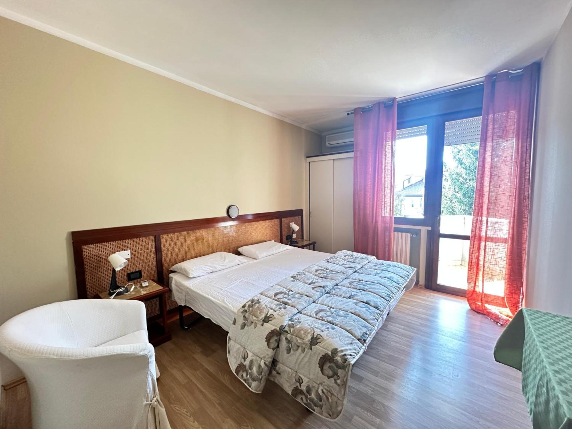 Hotel Battaglia 巴塔利亚泰尔梅 外观 照片